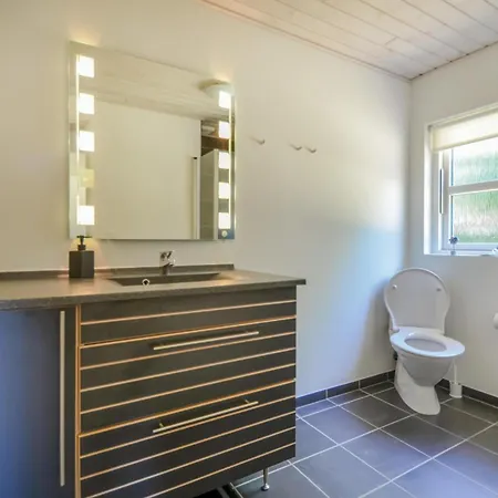 Three-bedroom In Сasa de vacaciones Ebeltoft