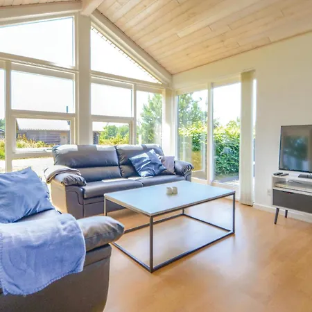 Three-bedroom In Сasa de vacaciones